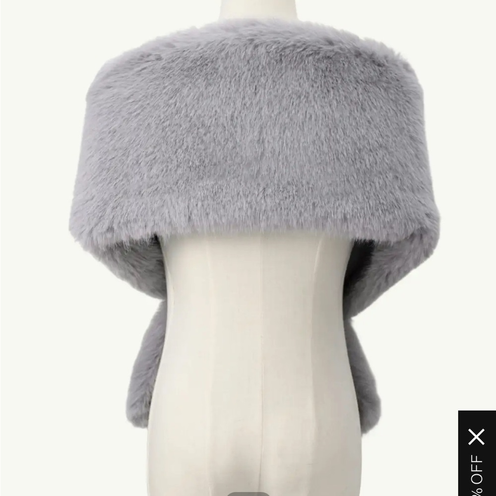 Azazie Gray Faux Fur Wrap - Picture 5 of 8